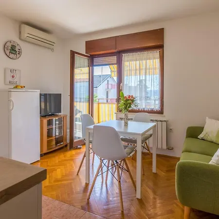 Apartment One-bedroom In I