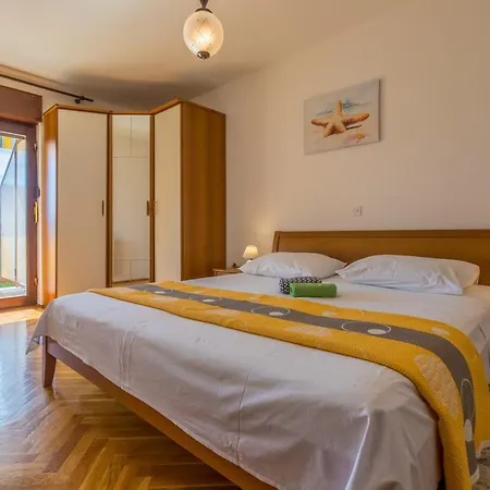 One-bedroom In I * Crikvenica